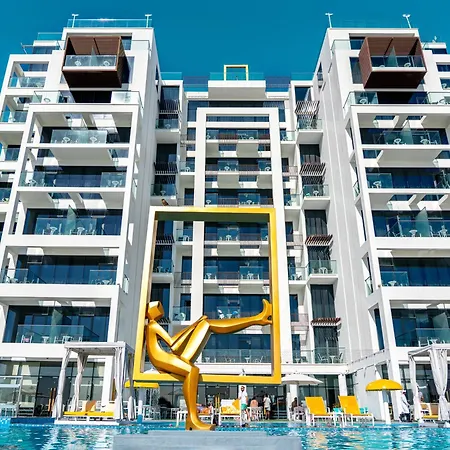 C Central Hotel And Resort The Palm-3